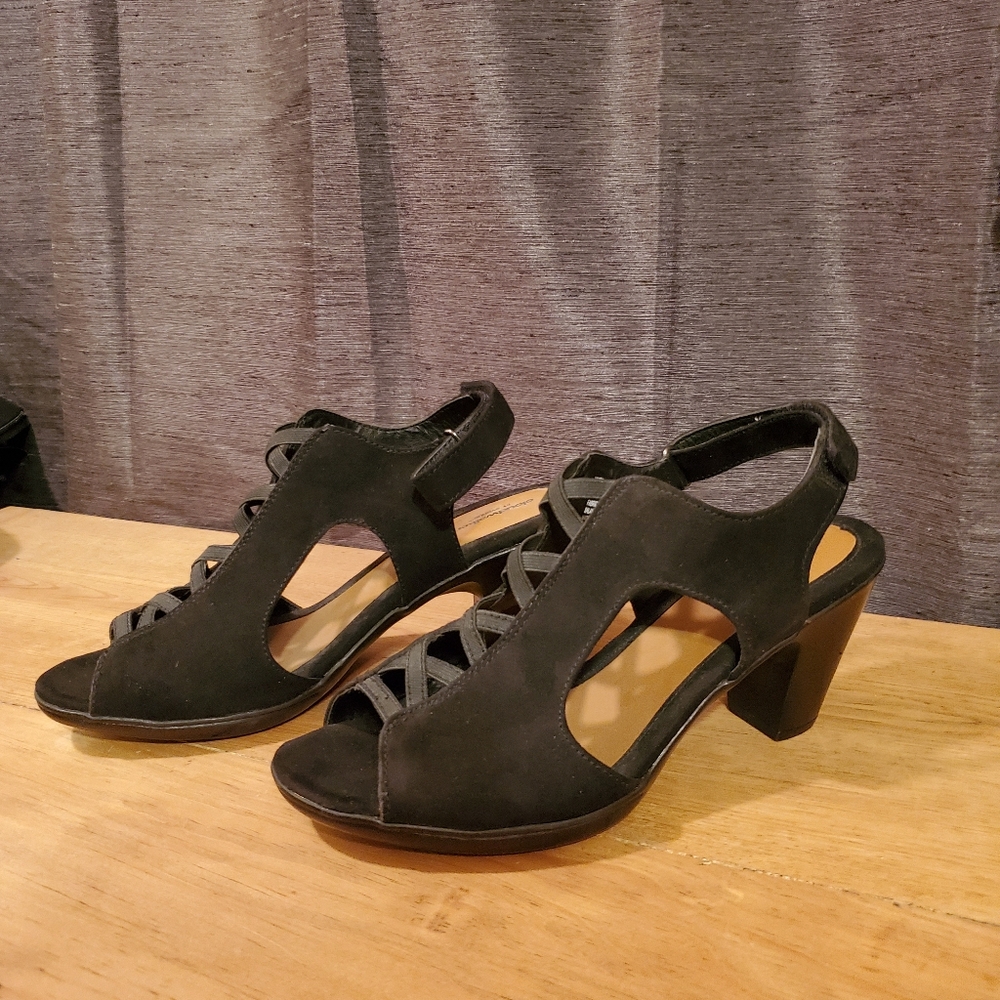 Black peep toe slingback block heels size 11w